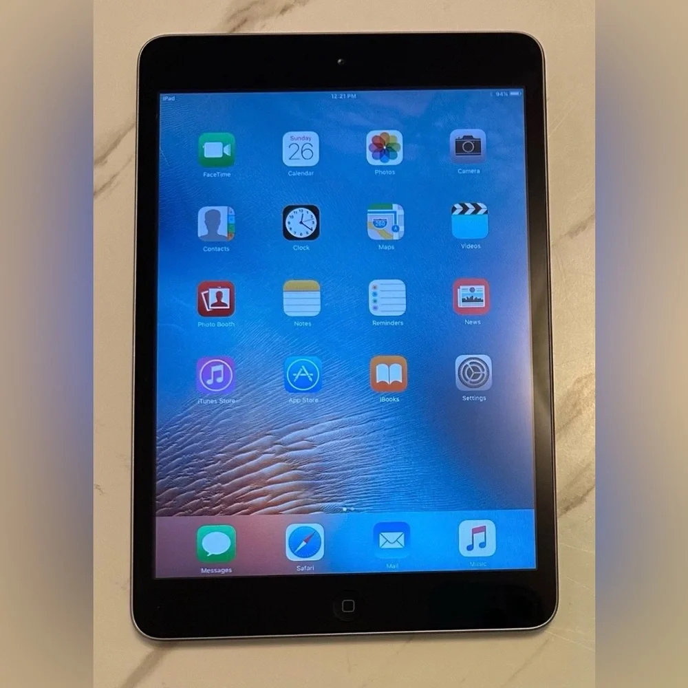 Apple iPad Mini 1st Gen 16GB Grey Wi-Fi 7.9in